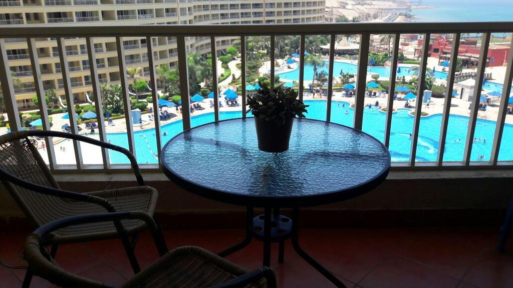 Two-Bedroom Apartment At Porto Sokhna Pyramids - Families Only Ain Sukhna Exteriör bild